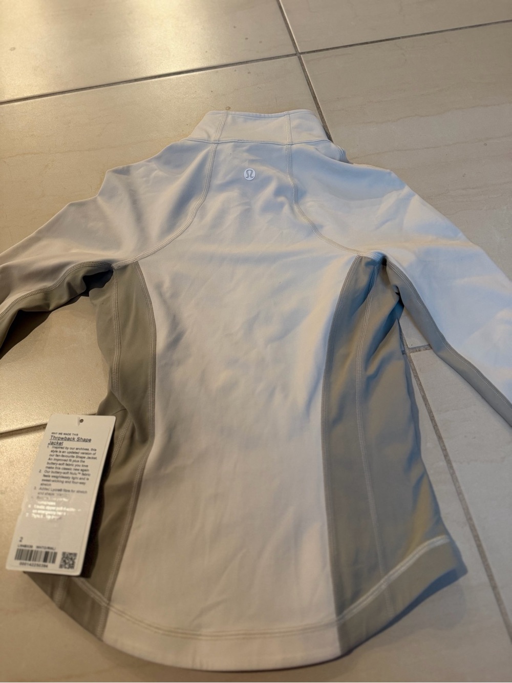 Lululemon throwback shape jacket - Picture 3 of 4